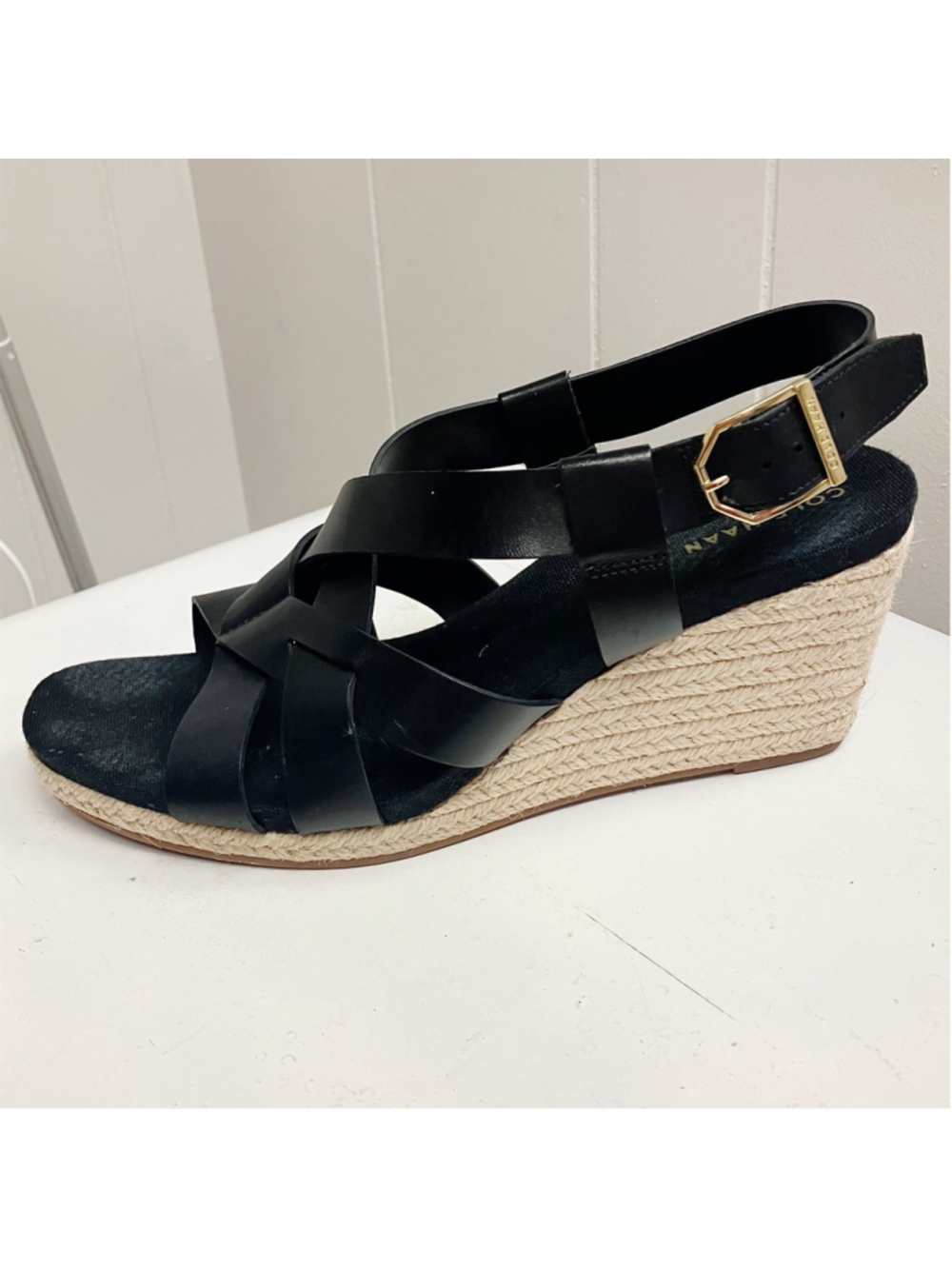 COLE HAAN Crystal Wedge Black Leather Crisscross Sandal SZ 7.5B Travel Classic